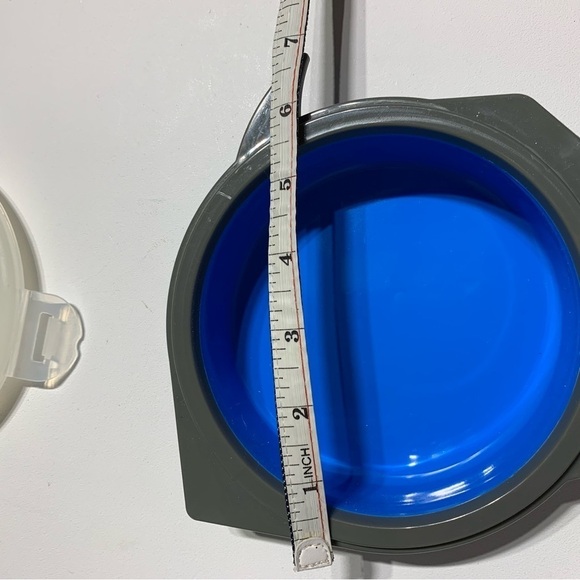 Kushies SiliBot silicone container blue rocket - Picture 4 of 4